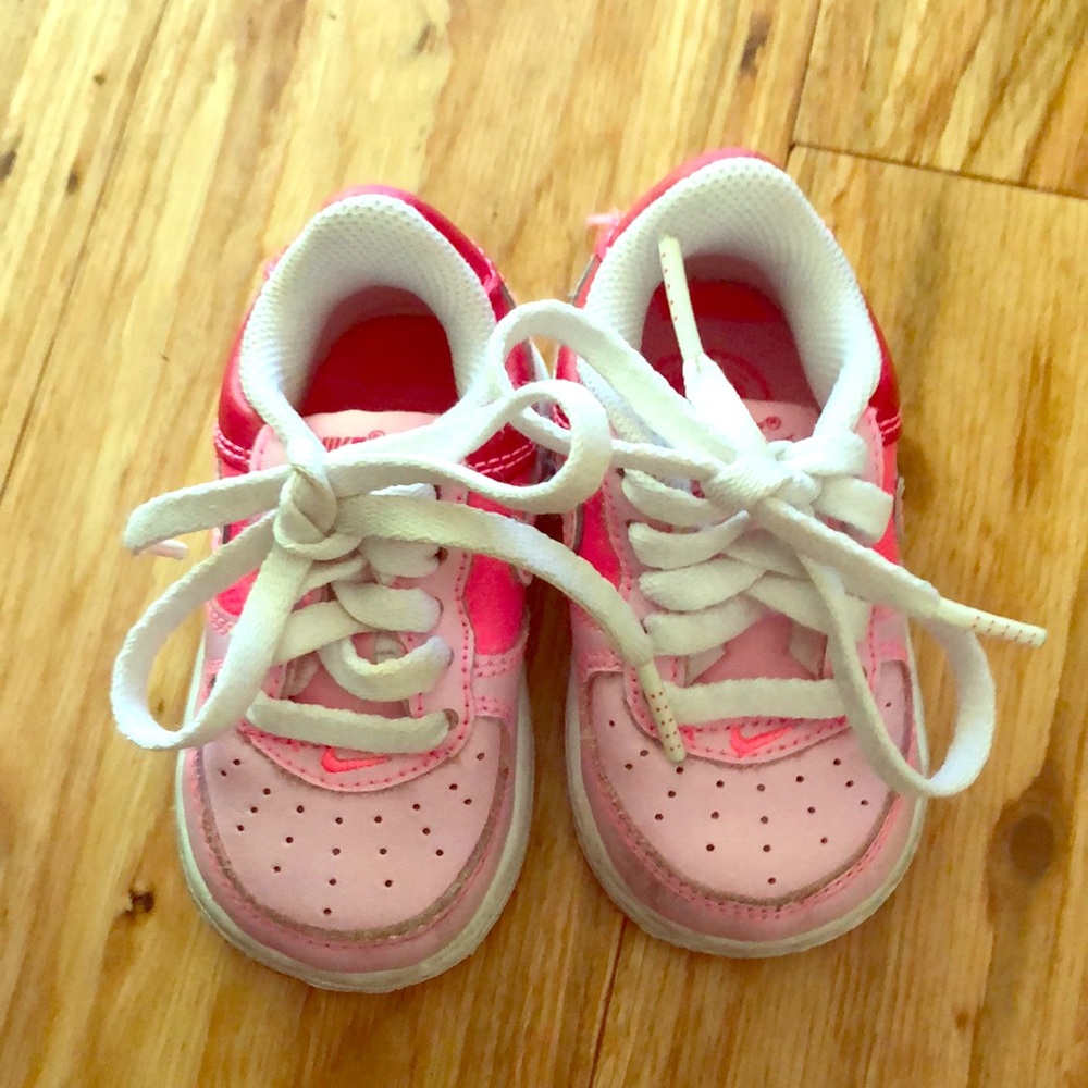 Pink Nike baby shoes sz 3